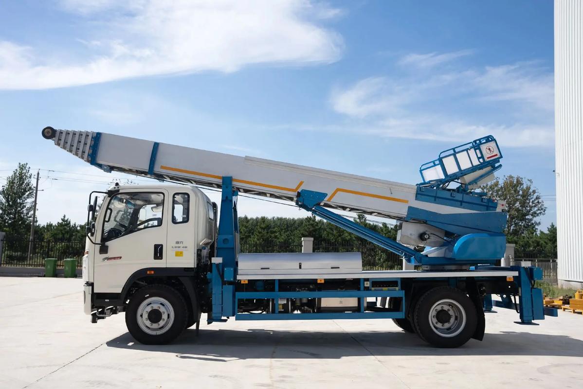 宜章云梯上料车租赁费用