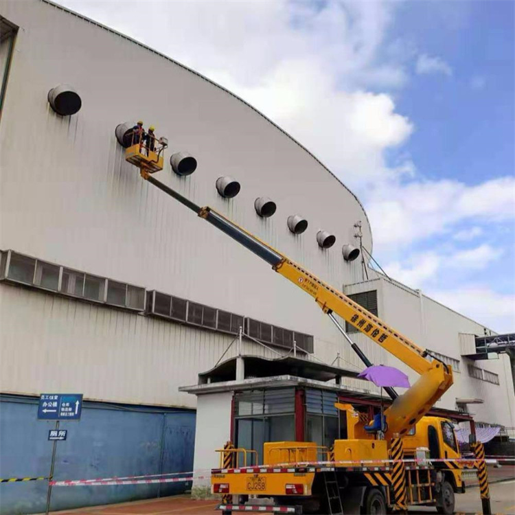 宜章高空作业车出租服务：专业广告牌安装解决方案