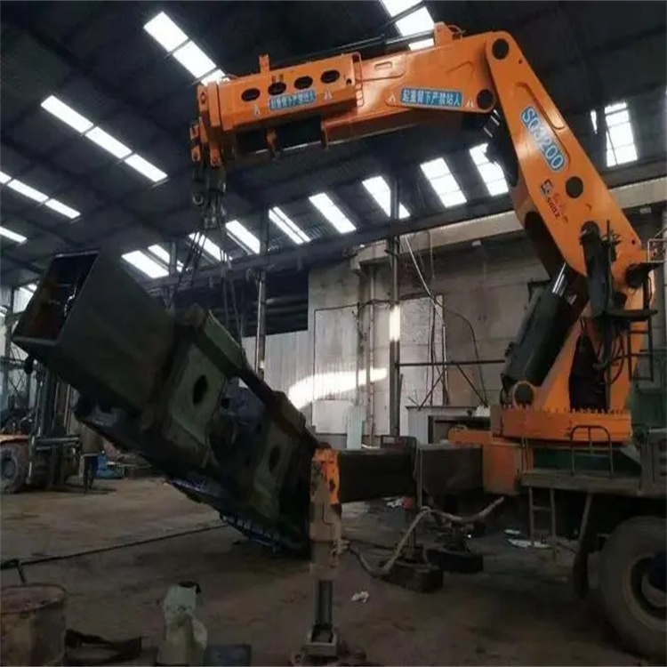 宜章200吨折臂吊出租